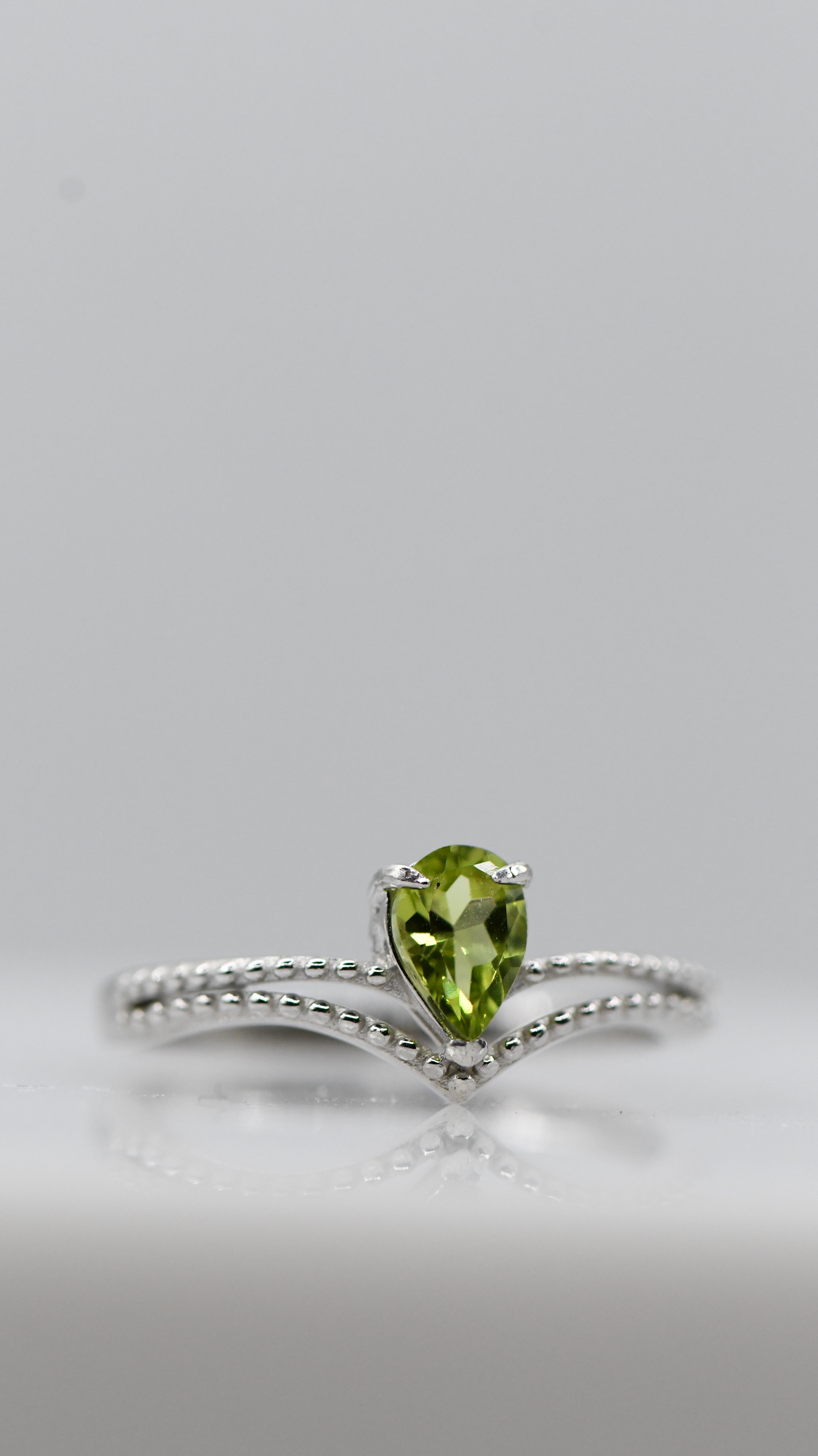 Pear peridot ring
