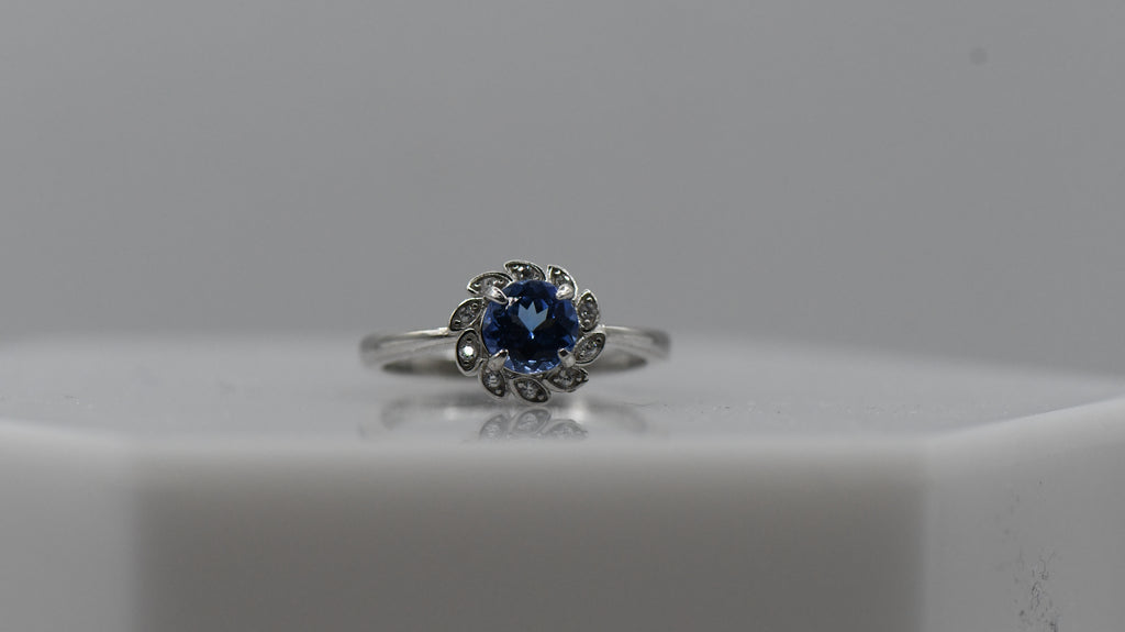 Round tanzanite silver ring