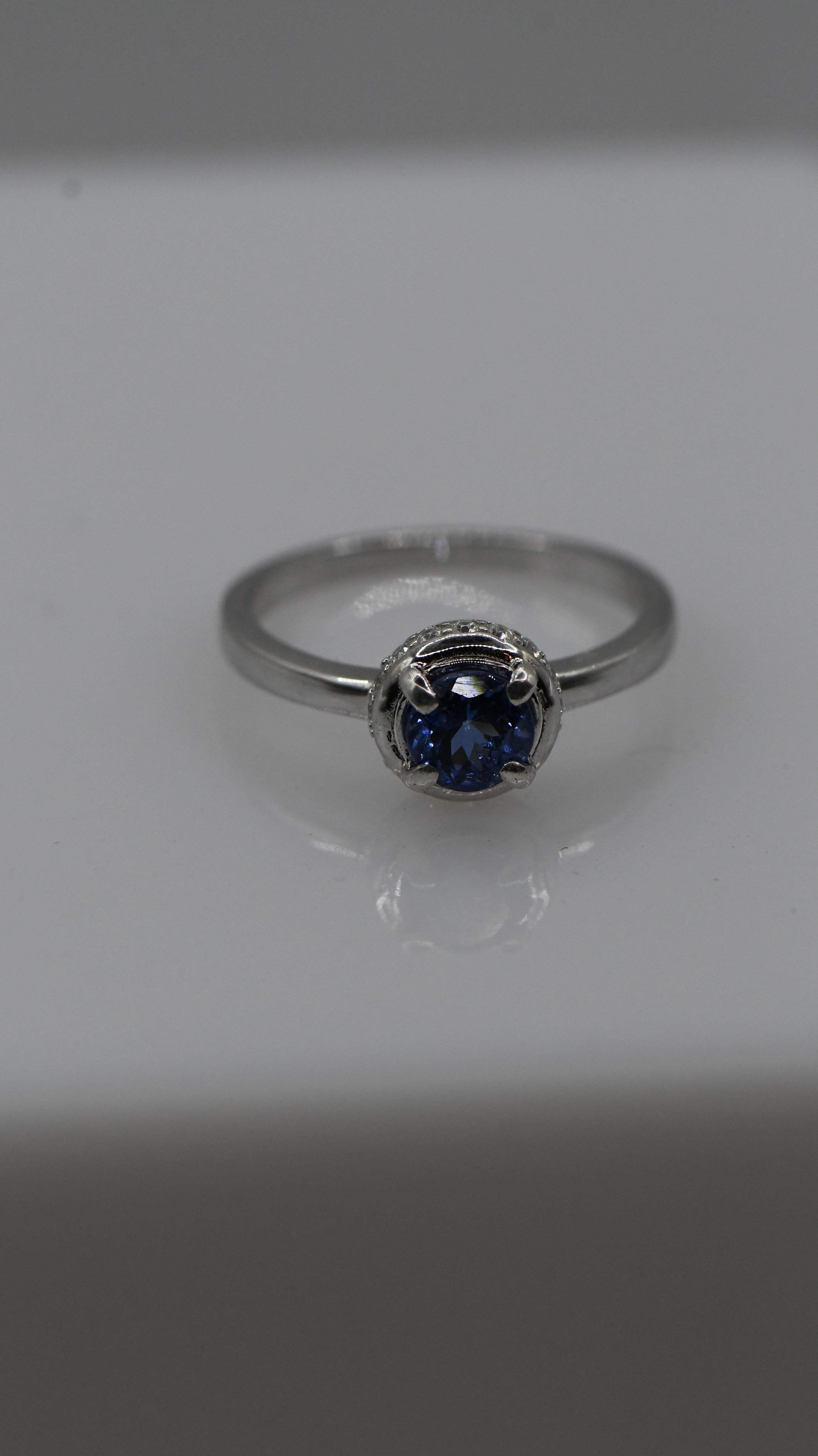 Round tanzanite silver ring