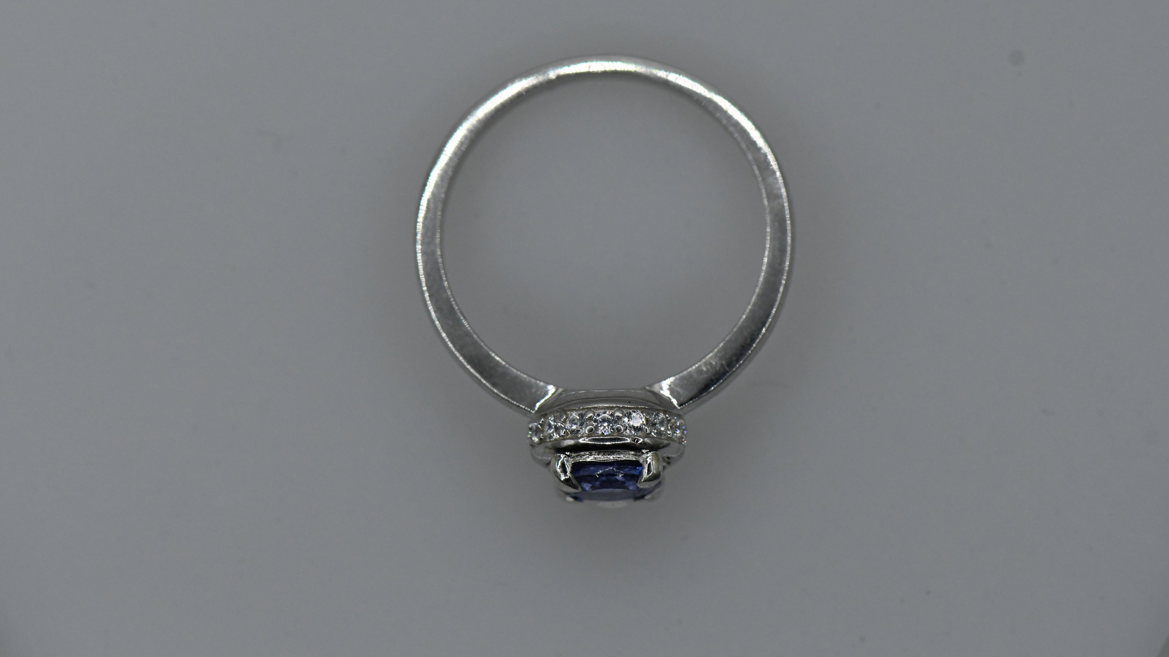 Round tanzanite silver ring